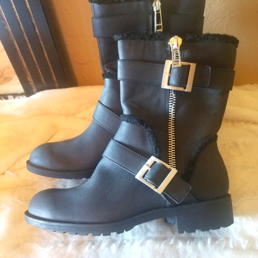 Charles by Charles David boots size 5.5